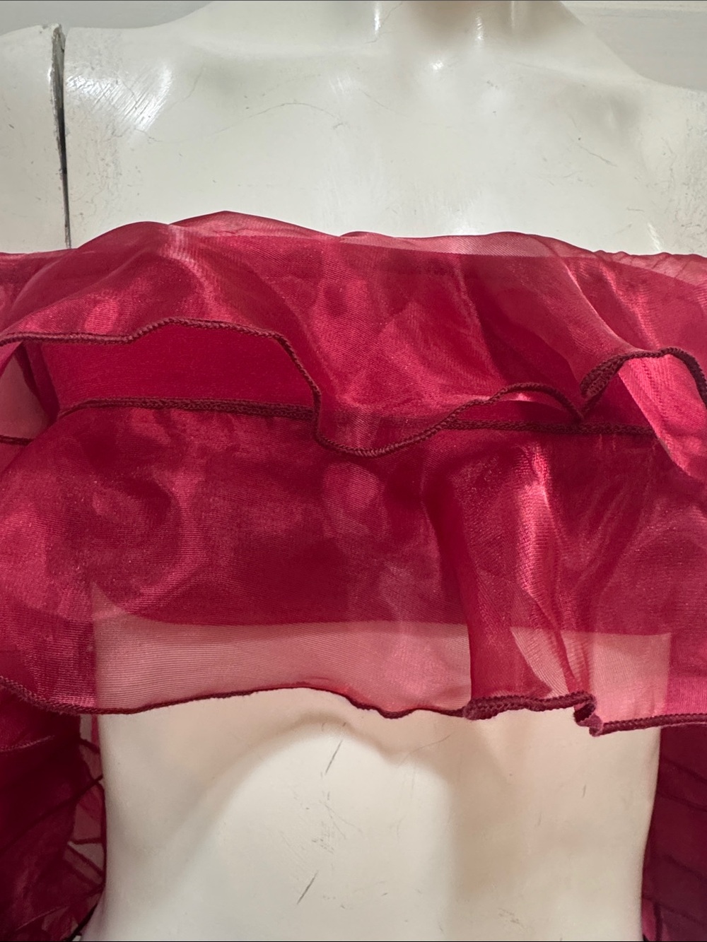 Anewsta Ruffled Off-Shoulder Crop Top in Fuchsia size small - Picture 5 of 13